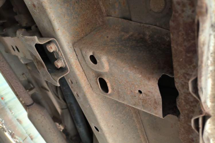 Used BAIC Weiwang M20 2014 1.5L practical type BJ415A Chassis Front Left