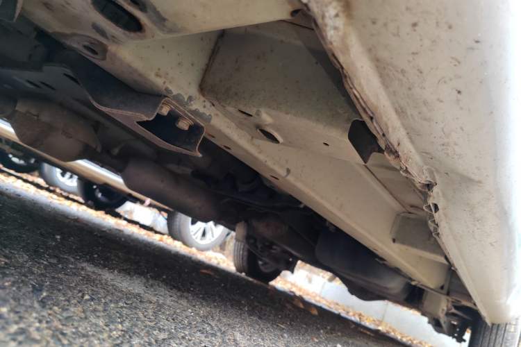 Used BAIC Weiwang M20 2014 1.5L Comfort Version BJ415B Chassis Front Left