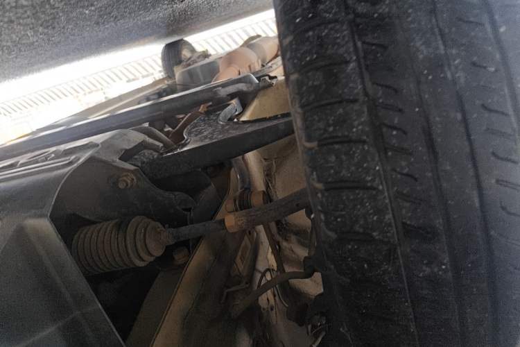 Used BAIC Weiwang M20 2014 1.5L Comfort Version BJ415B Chassis Front