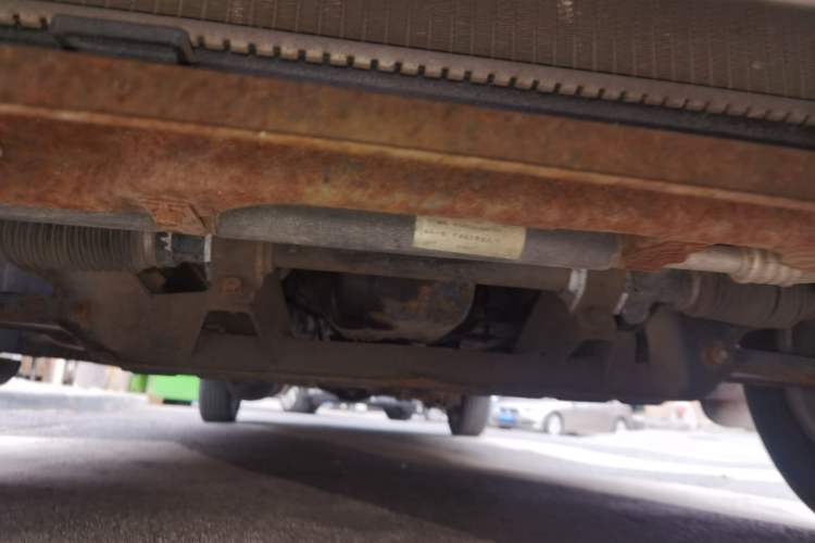 Used BAIC Weiwang M20 2014 1.5L Ultra-Luxury BJ415B Chassis Front