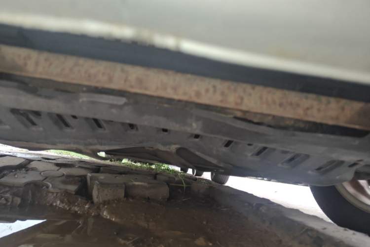 Used BAIC Weiwang M20 2014 1.5L Comfort Version BJ415B Chassis Front