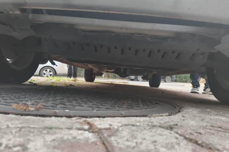 Used BAIC Weiwang M20 2014 1.5L Comfort version DAM15DL Chassis Front