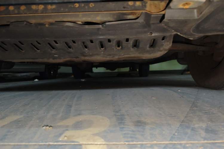 Used BAIC Weiwang M20 2014 1.5L practical type BJ415A Chassis Rear
