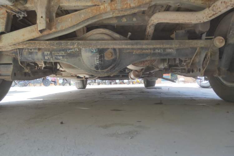 Used BAIC Weiwang M20 2014 1.5L Comfort Version BJ415B Chassis Rear