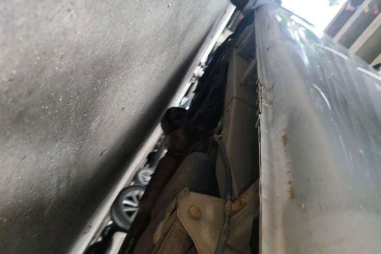 Used BAIC Weiwang M20 2014 1.5L Luxury Version BJ415B Chassis Rear Left