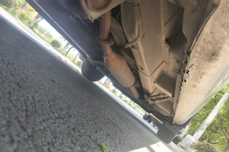 Used BAIC Weiwang M20 2014 1.5L practical type BJ415A Chassis Rear Right