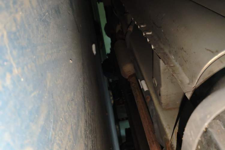 Used BAIC Weiwang M20 2014 1.5L practical type BJ415A Chassis Rear Right