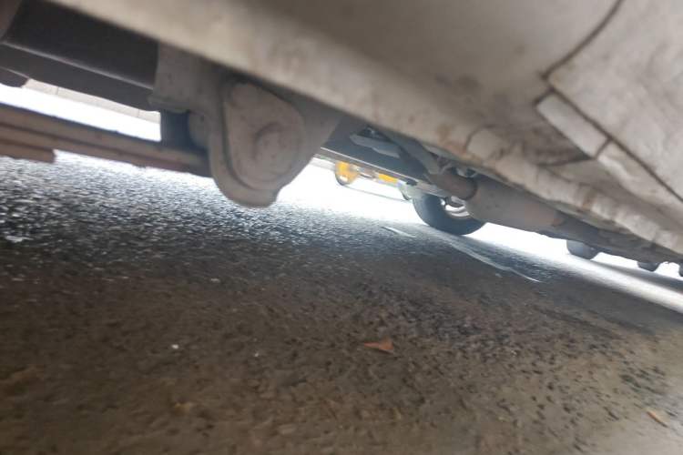 Used BAIC Weiwang M20 2014 1.5L practical type BJ415A Chassis Rear Right