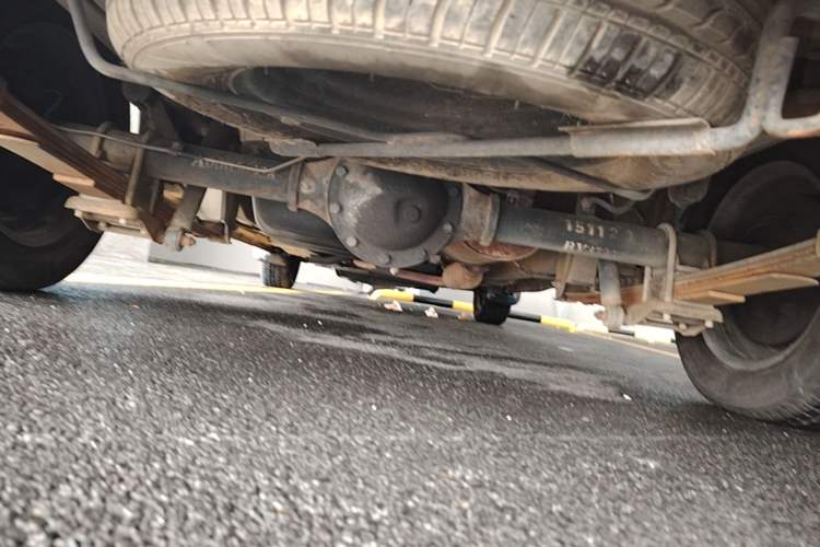 Used BAIC Weiwang M20 2014 1.5L Basic Version DAM15DL Chassis Rear