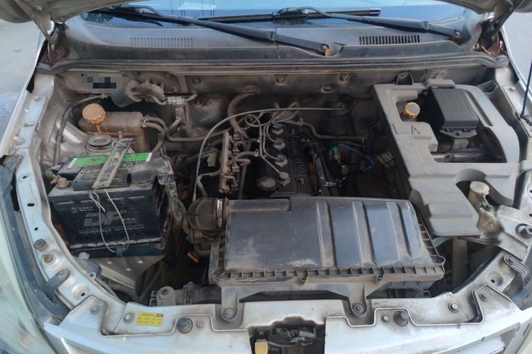 Used BAIC Weiwang M20 2014 1.5L practical type BJ415A Engine Bay
