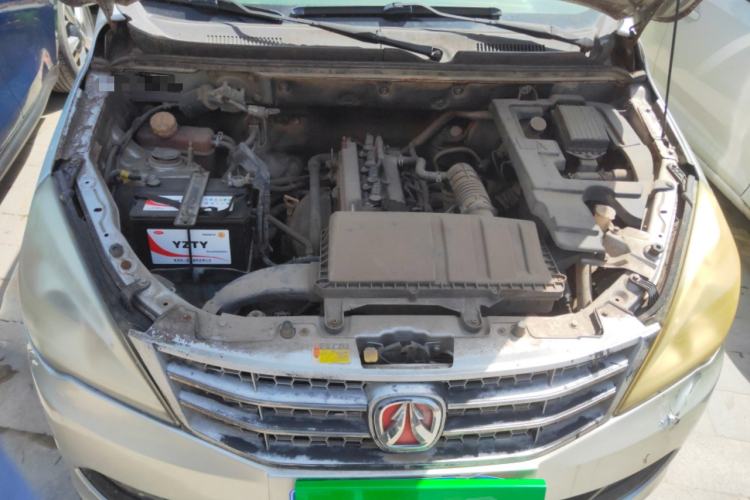 Used BAIC Weiwang M20 2014 1.5L Comfort Version BJ415B Engine Bay