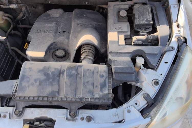 Used BAIC Weiwang M20 2014 1.5L Comfort Version BJ415B Engine Bay Left