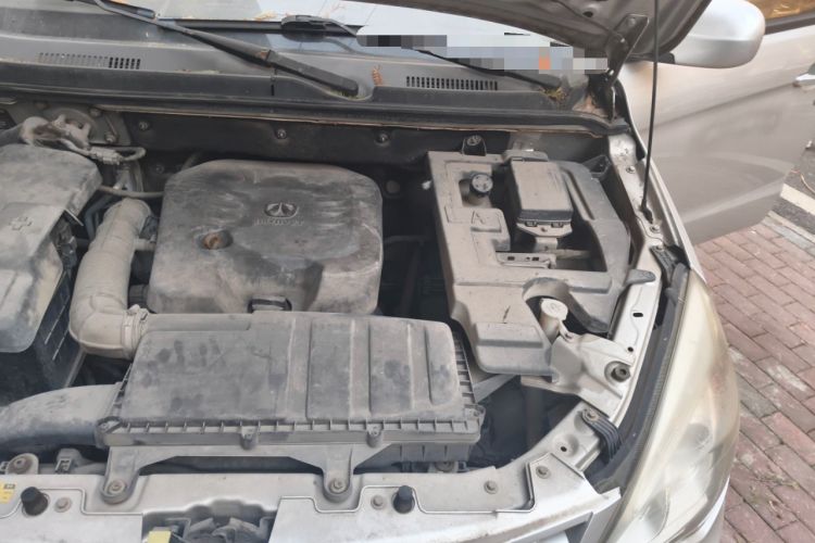 Used BAIC Weiwang M20 2014 1.5L Comfort version DAM15DL Engine Bay Left