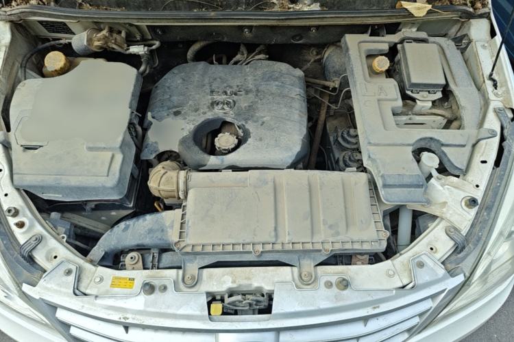 Used BAIC Weiwang M20 2014 1.5L practical type BJ415A Engine Bay