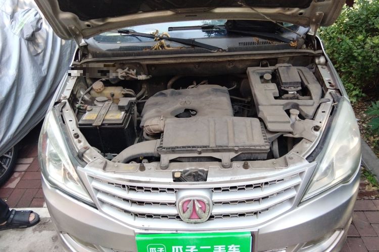 Used BAIC Weiwang M20 2014 1.5L practical type BJ415A Engine Bay