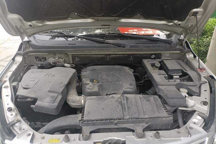 Used BAIC Weiwang M20 2014 1.5L Basic Version DAM15DL Engine Bay