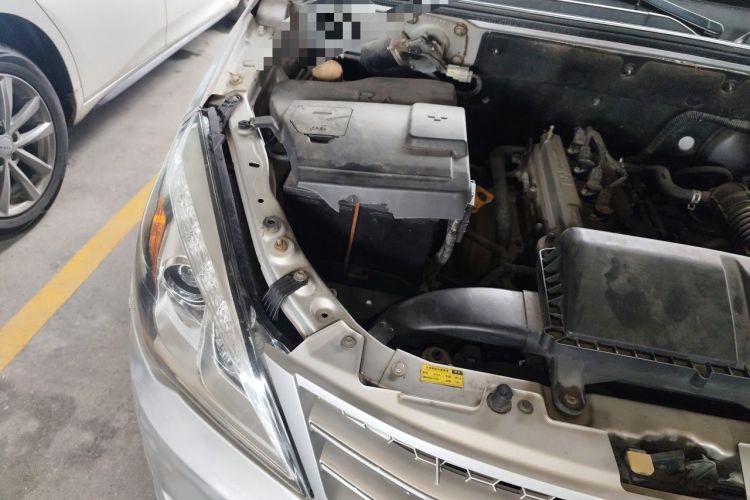 Used BAIC Weiwang M20 2014 1.5L Luxury Version BJ415B Engine Bay Right
