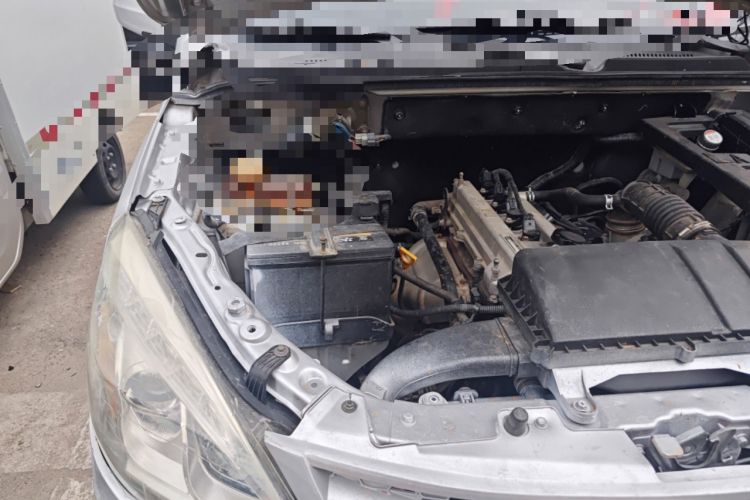 Used BAIC Weiwang M20 2014 1.5L Comfort Version BJ415B Engine Bay Right