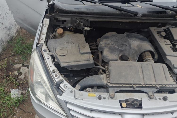Used BAIC Weiwang M20 2014 1.5L Comfort Version BJ415B Engine Bay Right