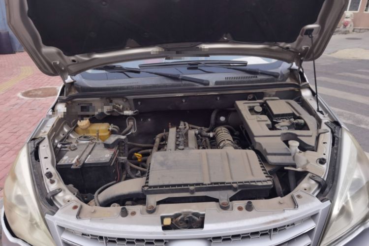 Used BAIC Weiwang M20 2014 1.5L Ultra-Luxury BJ415B Engine Bay