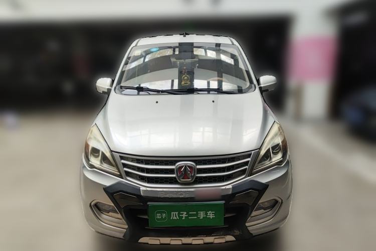 Used BAIC Weiwang M20 2014 1.5L Basic Version DAM15DL Front