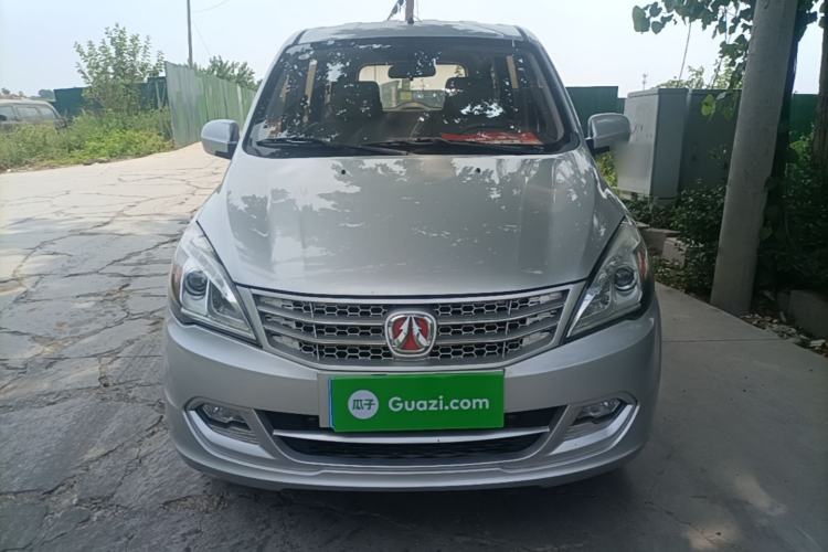 Used BAIC Weiwang M20 2014 1.5L Basic Version DAM15DL Front