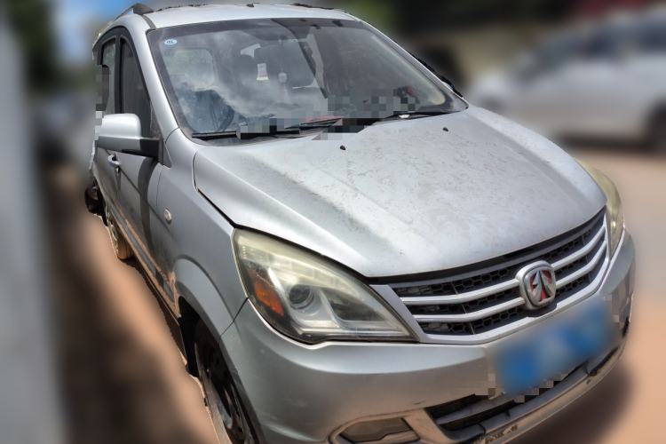 Used BAIC Weiwang M20 2014 1.5L practical type BJ415A Front Right 45 Deg