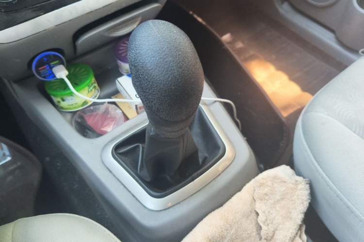 Used BAIC Weiwang M20 2014 1.5L practical type BJ415A Gear Lever