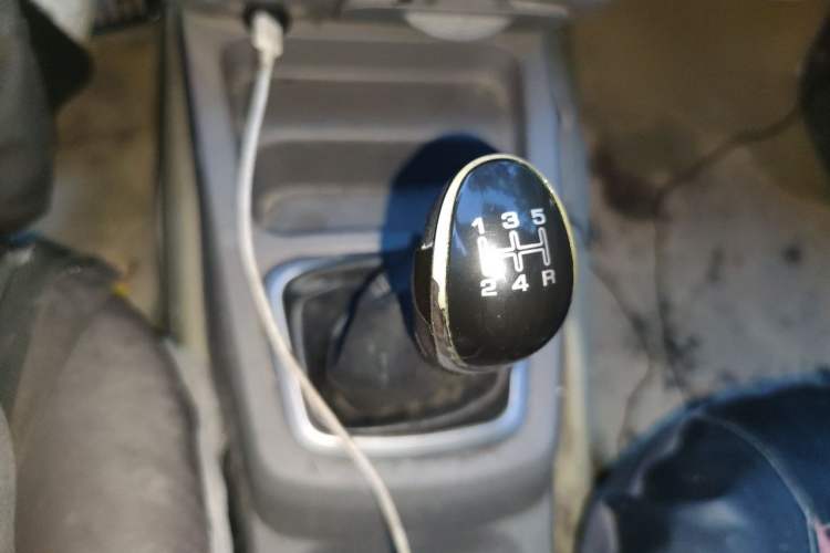 Used BAIC Weiwang M20 2014 1.5L practical type BJ415A Gear Lever