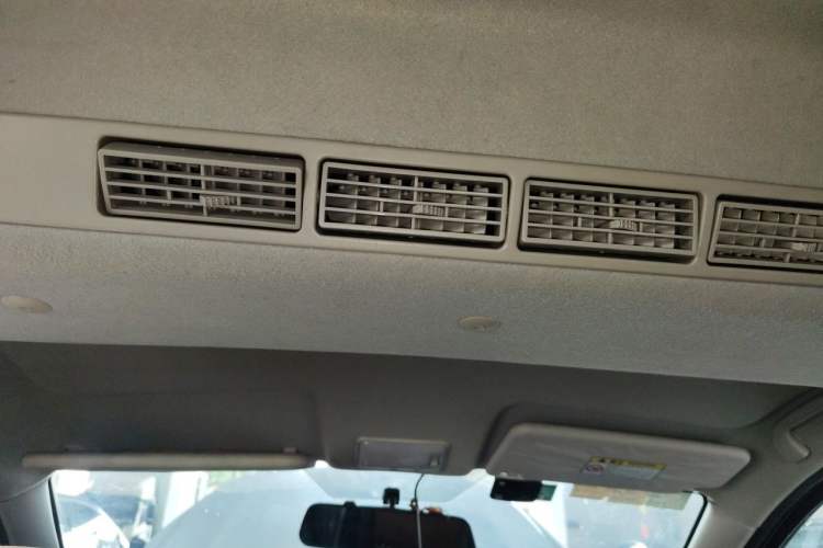 Used BAIC Weiwang M20 2014 1.5L Luxury Version BJ415B Headliner