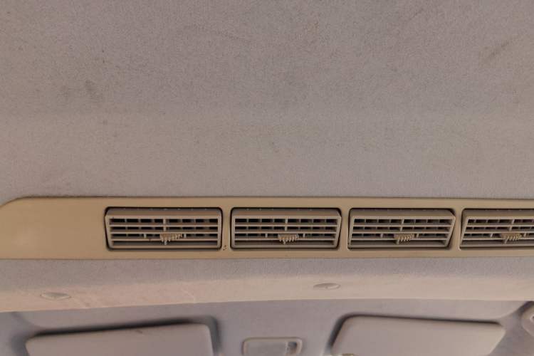Used BAIC Weiwang M20 2014 1.5L Comfort Version BJ415B Headliner