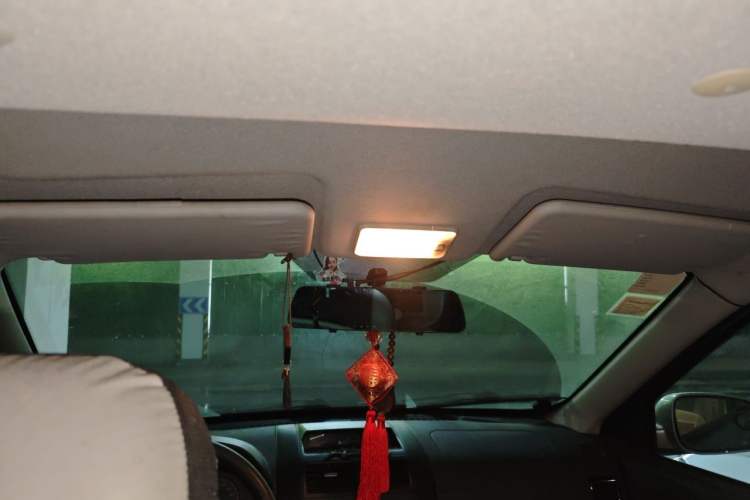 Used BAIC Weiwang M20 2014 1.5L practical type BJ415A Headliner