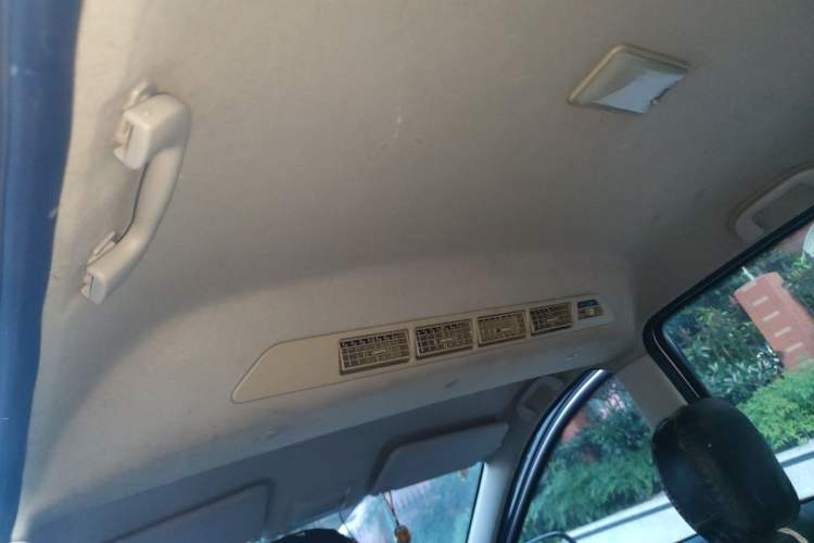 Used BAIC Weiwang M20 2014 1.5L practical type BJ415A Headliner