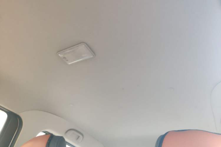 Used BAIC Weiwang M20 2014 1.5L practical type BJ415A Headliner