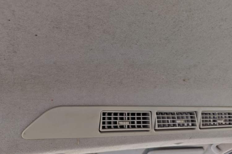 Used BAIC Weiwang M20 2014 1.5L practical type BJ415A Headliner