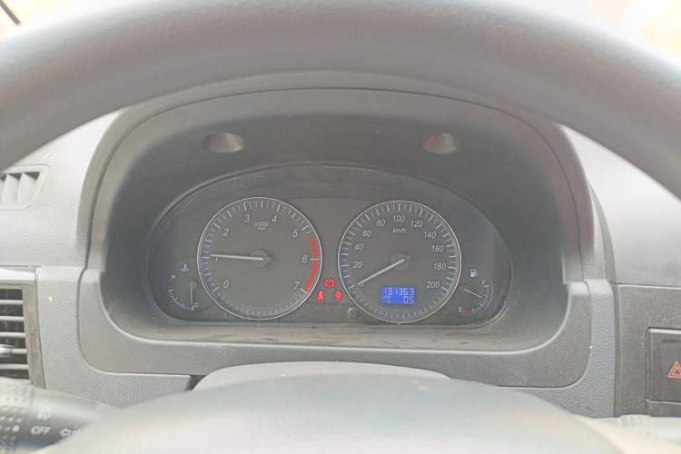 Used BAIC Weiwang M20 2014 1.5L Basic Version BJ415B Instrument Cluster