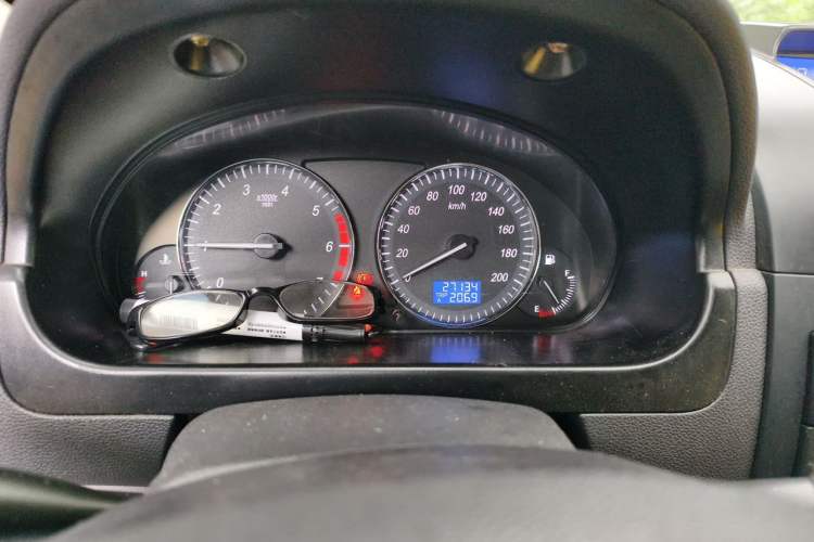 Used BAIC Weiwang M20 2014 1.5L practical type BJ415A Instrument Cluster