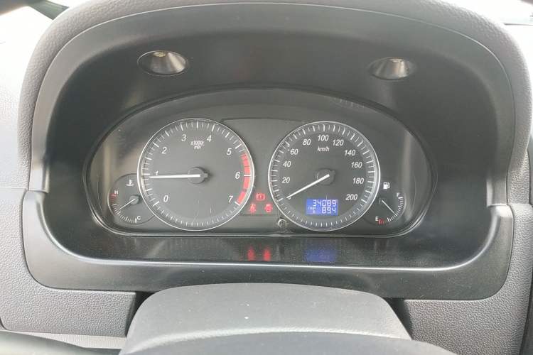 Used BAIC Weiwang M20 2014 1.5L Comfort Version BJ415B Instrument Cluster