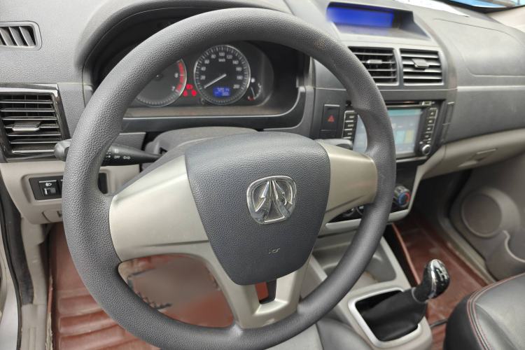 Used BAIC Weiwang M20 2014 1.5L practical type BJ415A Interior 1