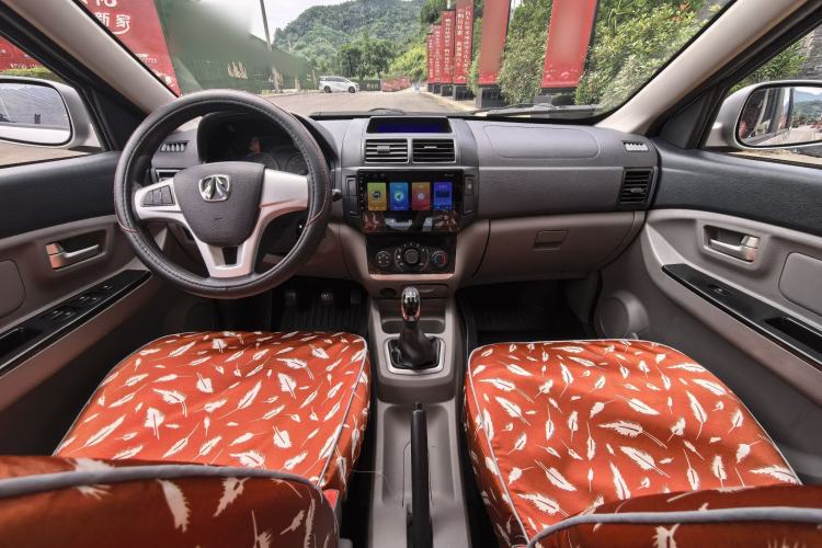 Used BAIC Weiwang M20 2014 1.5L Comfort Version BJ415B Interior 4