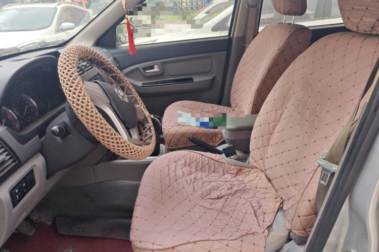 Used BAIC Weiwang M20 2014 1.5L practical type BJ415A Left Front Seat