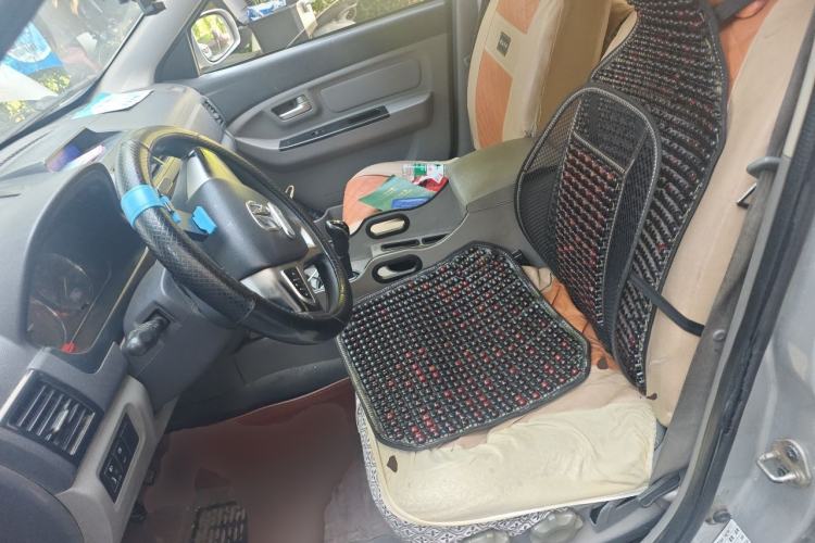 Used BAIC Weiwang M20 2014 1.5L Comfort Version BJ415B Left Front Seat