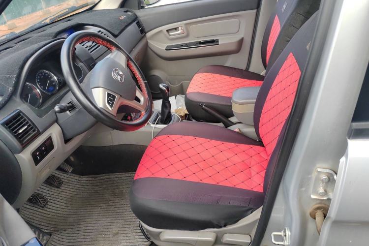 Used BAIC Weiwang M20 2014 1.5L Comfort Version BJ415B Left Front Seat