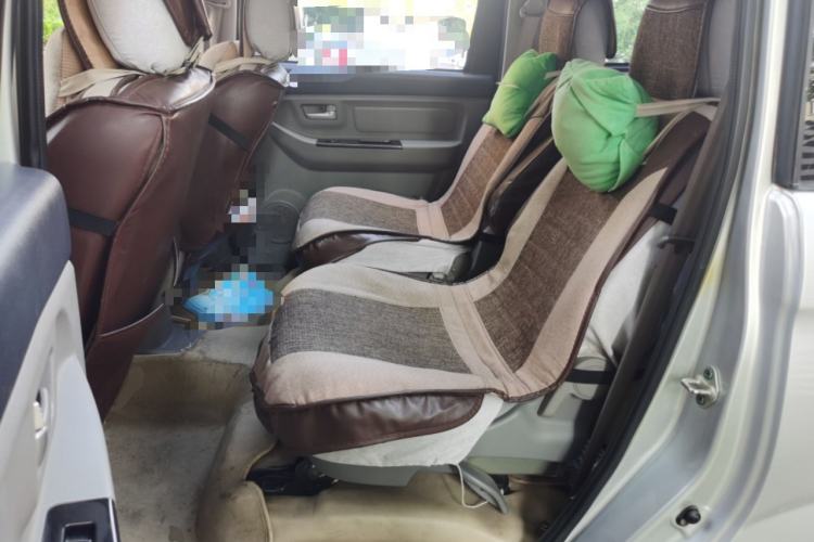 Used BAIC Weiwang M20 2014 1.5L practical type BJ415A Left Rear Seat