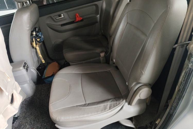 Used BAIC Weiwang M20 2014 1.5L Luxury Version BJ415B Left Rear Seat