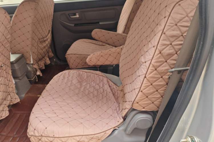 Used BAIC Weiwang M20 2014 1.5L practical type BJ415A Left Rear Seat