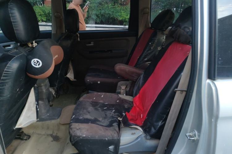Used BAIC Weiwang M20 2014 1.5L practical type BJ415A Left Rear Seat