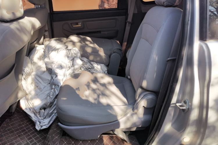 Used BAIC Weiwang M20 2014 1.5L practical type BJ415A Left Rear Seat