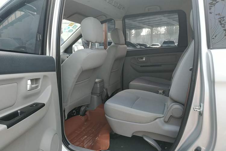 Used BAIC Weiwang M20 2014 1.5L Comfort Version BJ415B Left Rear Seat
