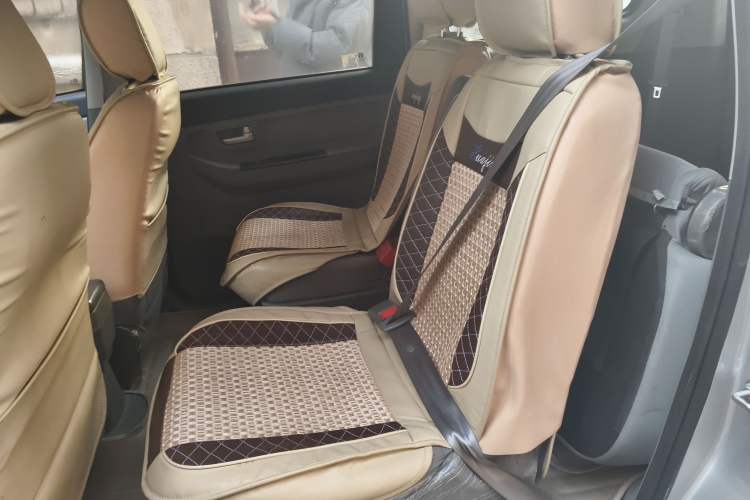 Used BAIC Weiwang M20 2014 1.5L Comfort version DAM15DL Left Rear Seat